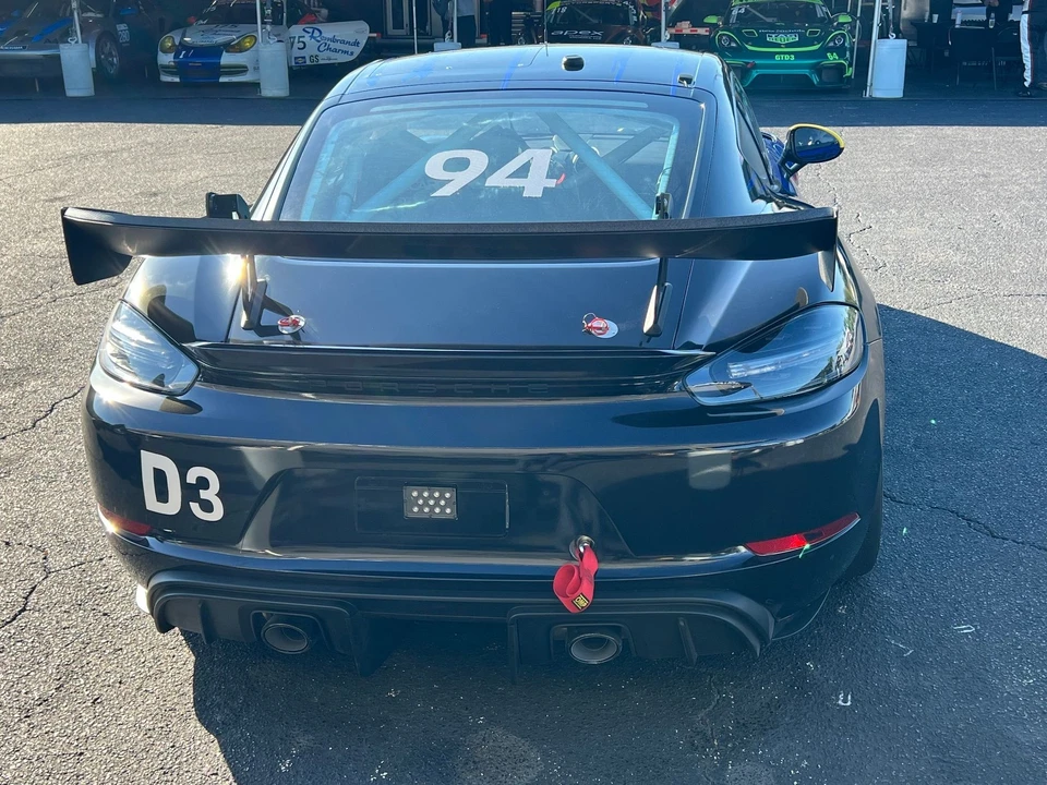 2024 Porsche 718 Cayman GT4 RS Clubsport - Image 9 of 24