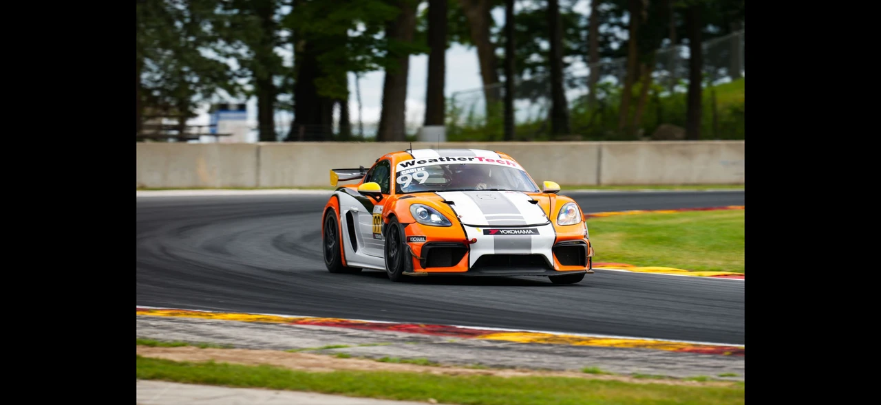 2024 Porsche - Image 3 of 6