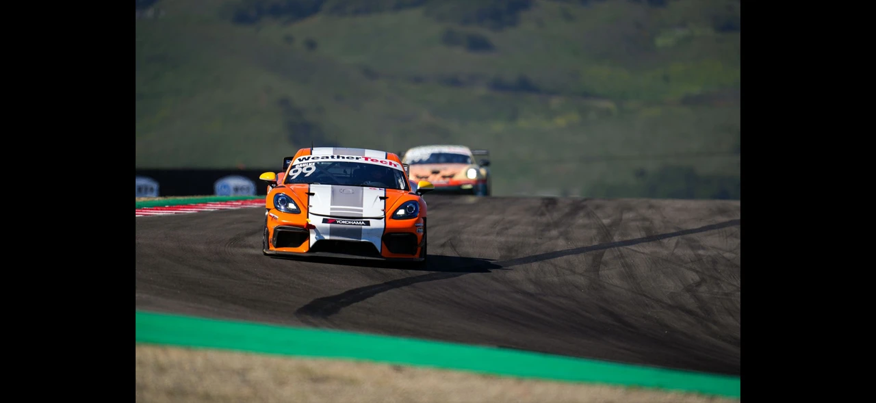 2024 Porsche - Image 5 of 6