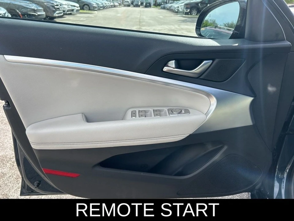 2024 Genesis G70 - Image 11 of 12