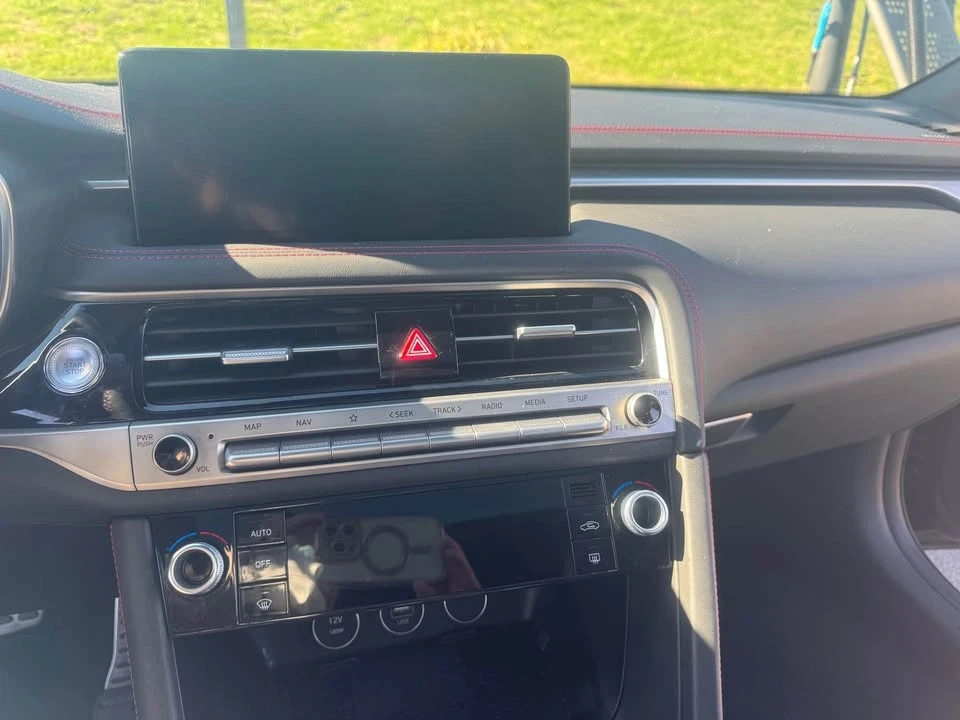 2024 Genesis G70 - Image 5 of 6