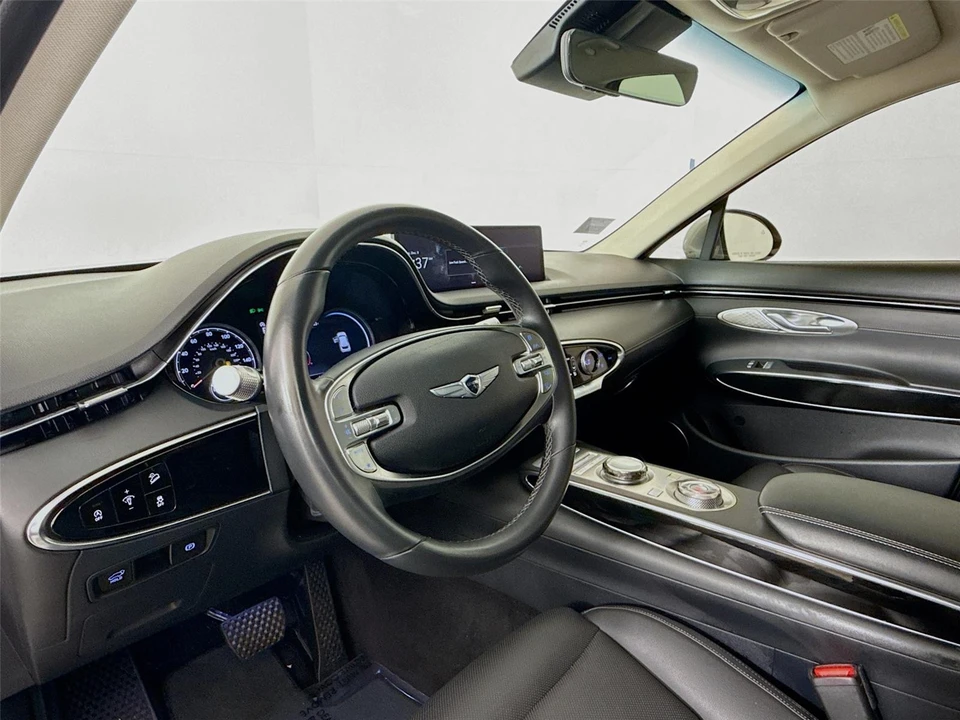 2024 Genesis GV70 - Image 9 of 21