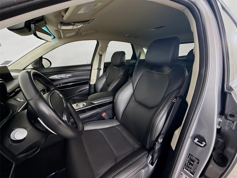 2024 Genesis GV70 - Image 18 of 21
