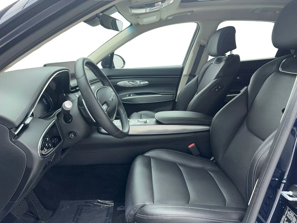 2024 Genesis GV70 - Image 13 of 21
