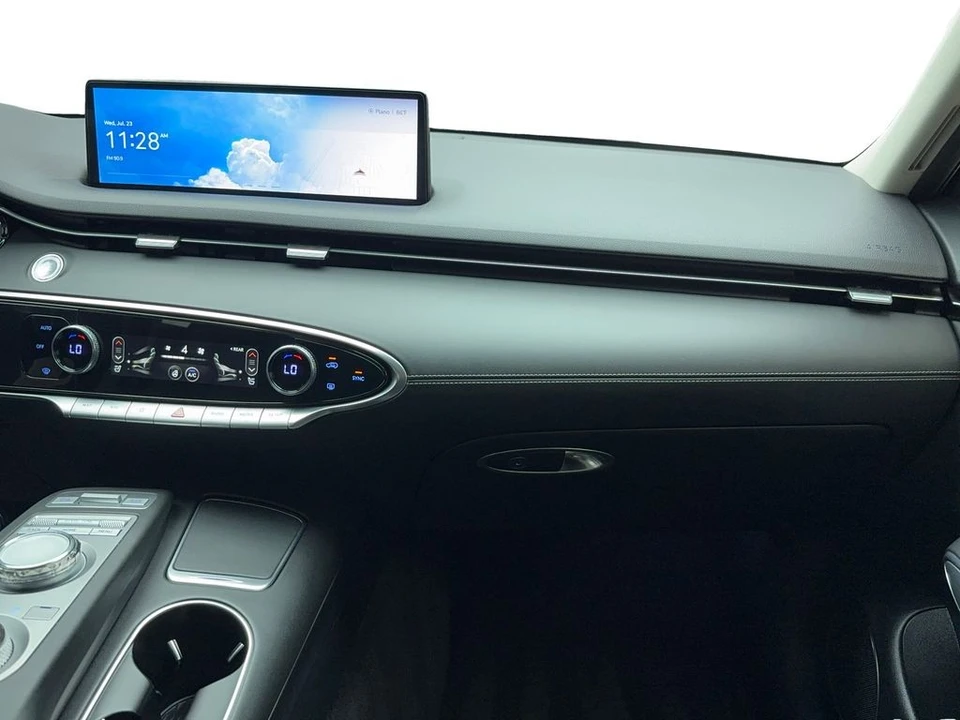 2024 Genesis GV70 - Image 19 of 21