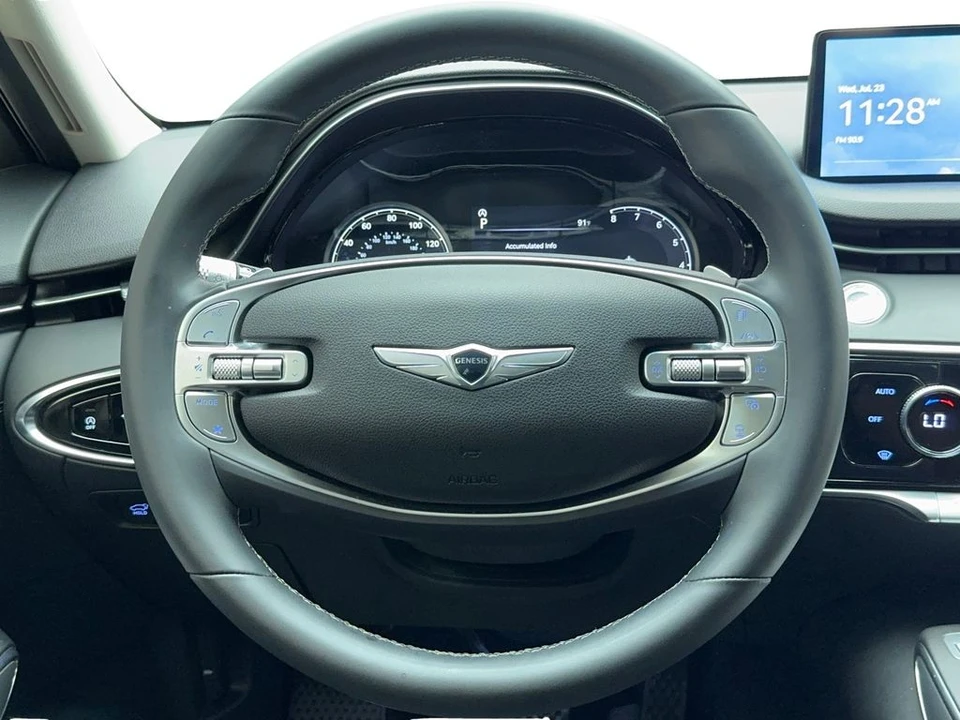 2024 Genesis GV70 - Image 18 of 21