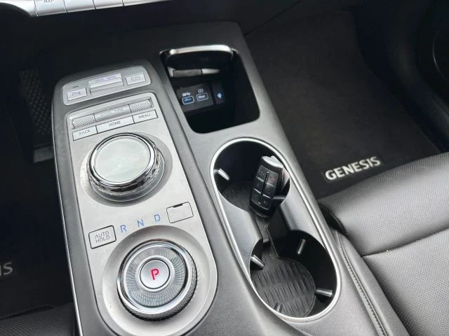 2024 Genesis GV70 - Image 17 of 21