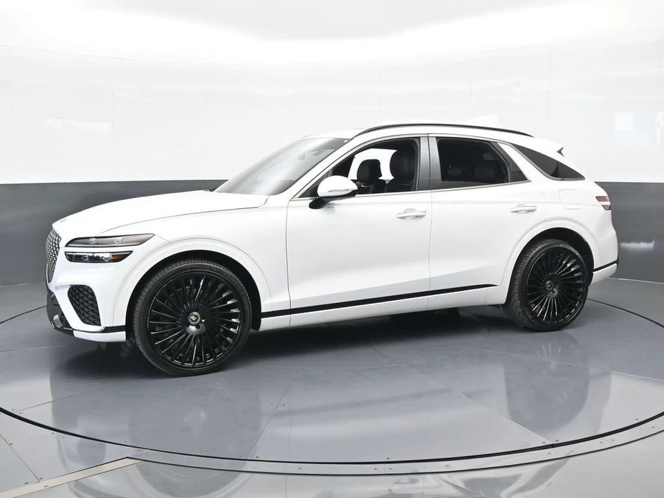 2024 Genesis GV70 - Image 2 of 12