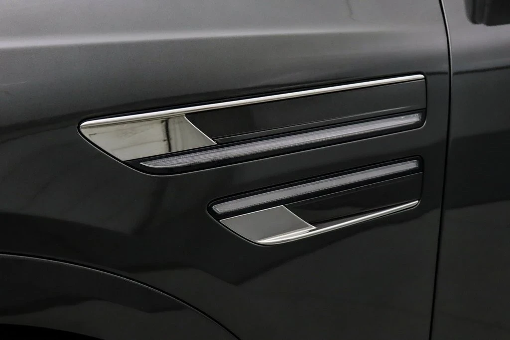 2024 Genesis GV80 - Image 12 of 21