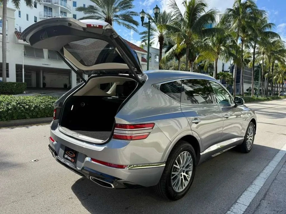 2024 Genesis GV80 - Image 10 of 12