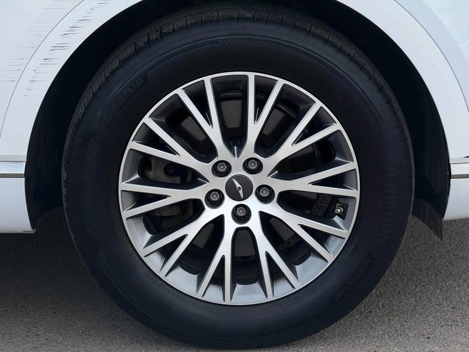 2024 Genesis GV80 - Image 9 of 15