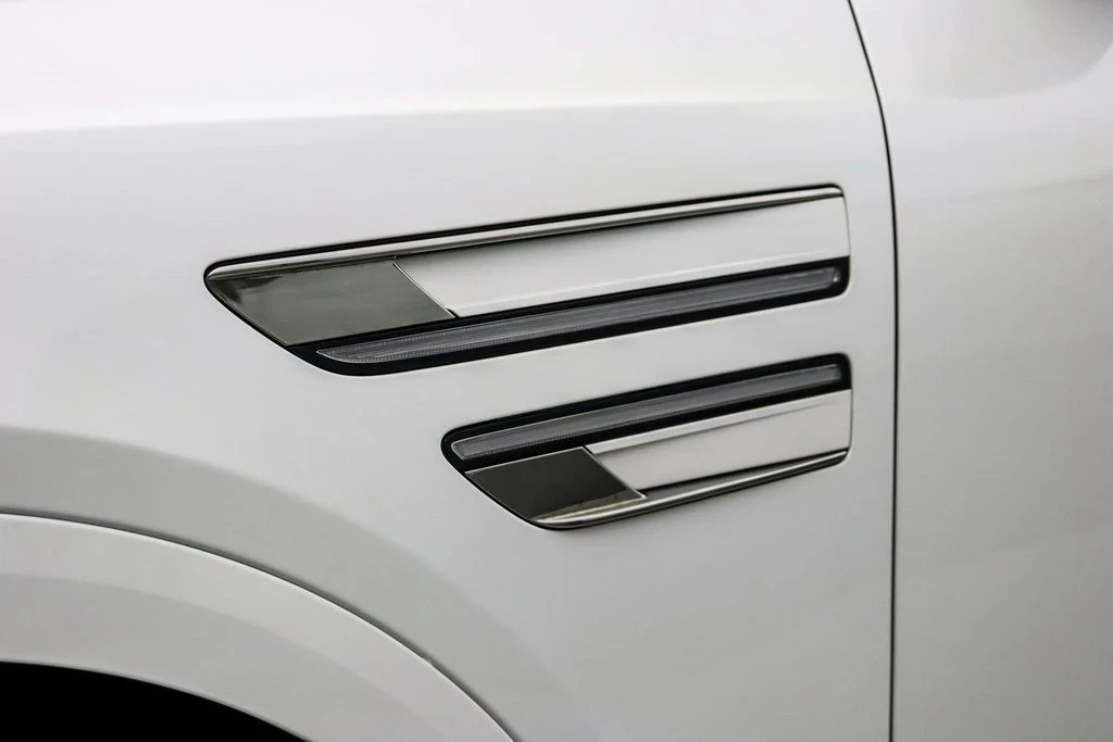 2024 Genesis GV80 - Image 14 of 21
