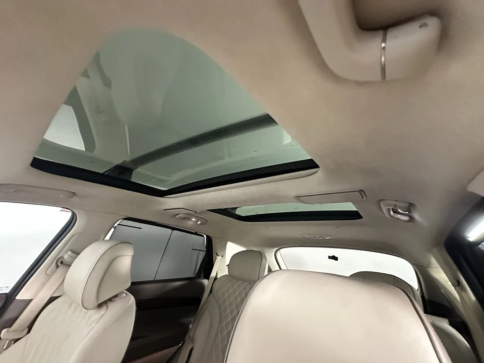 2024 Genesis GV80 - Image 18 of 21