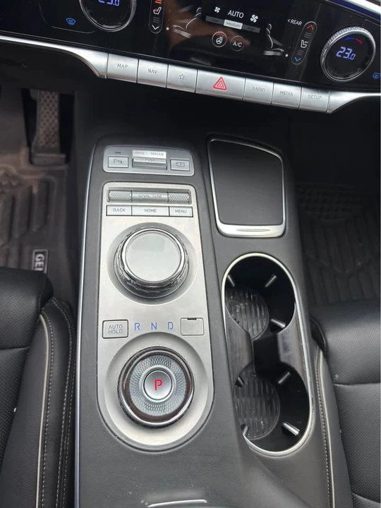 2024 Genesis G70 - Image 9 of 14