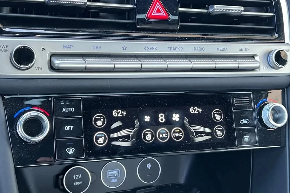 2024 Genesis G70 - Image 15 of 17