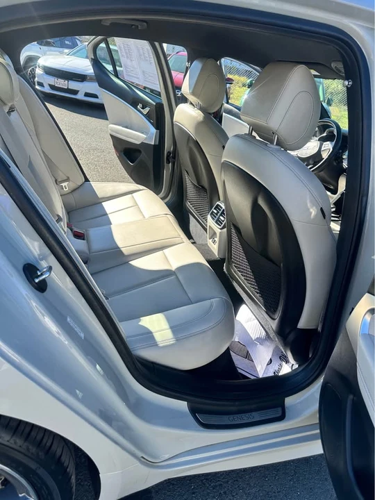 2024 Genesis G70 - Image 8 of 14