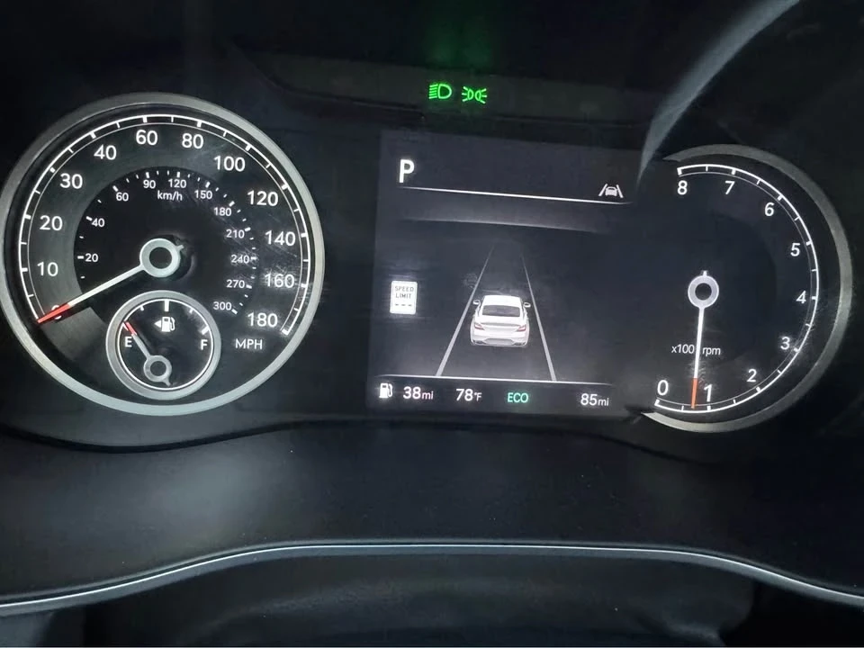 2024 Genesis G70 - Image 8 of 8