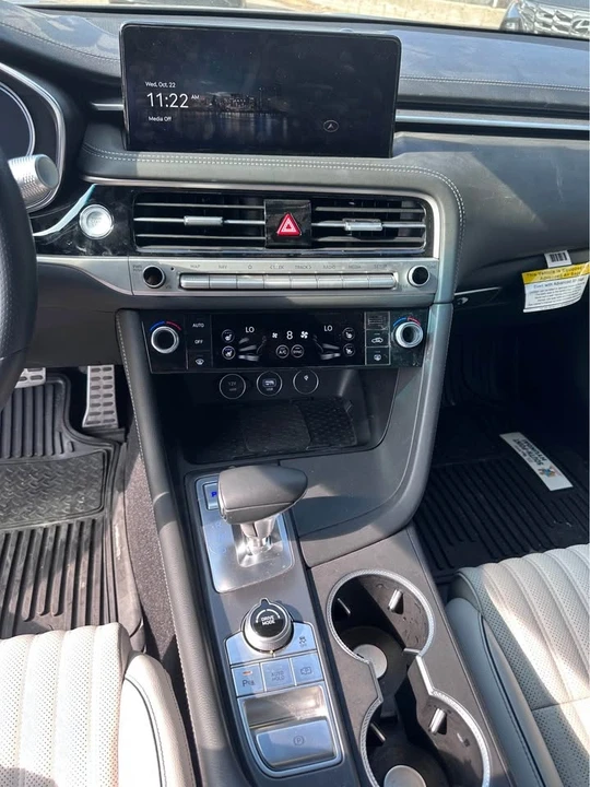 2024 Genesis G70 - Image 6 of 7