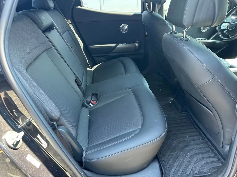 2024 Genesis GV60 - Image 12 of 20