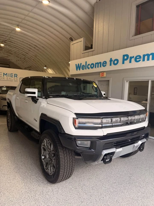 2024 GMC Hummer EV - Image 2 of 9