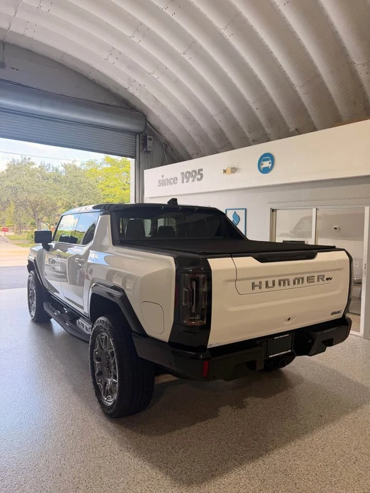 2024 GMC Hummer EV - Image 5 of 9