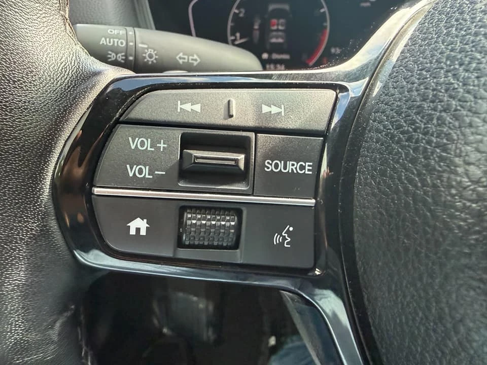 2024 Honda Civic 11th Gen - Image 14 of 19