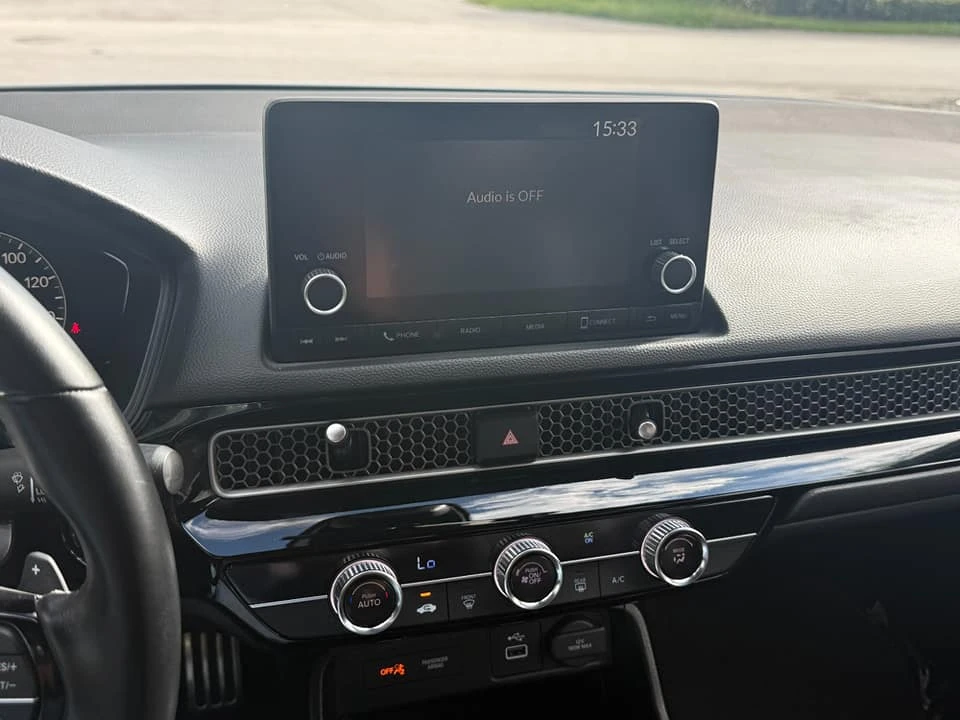 2024 Honda Civic 11th Gen - Image 16 of 19