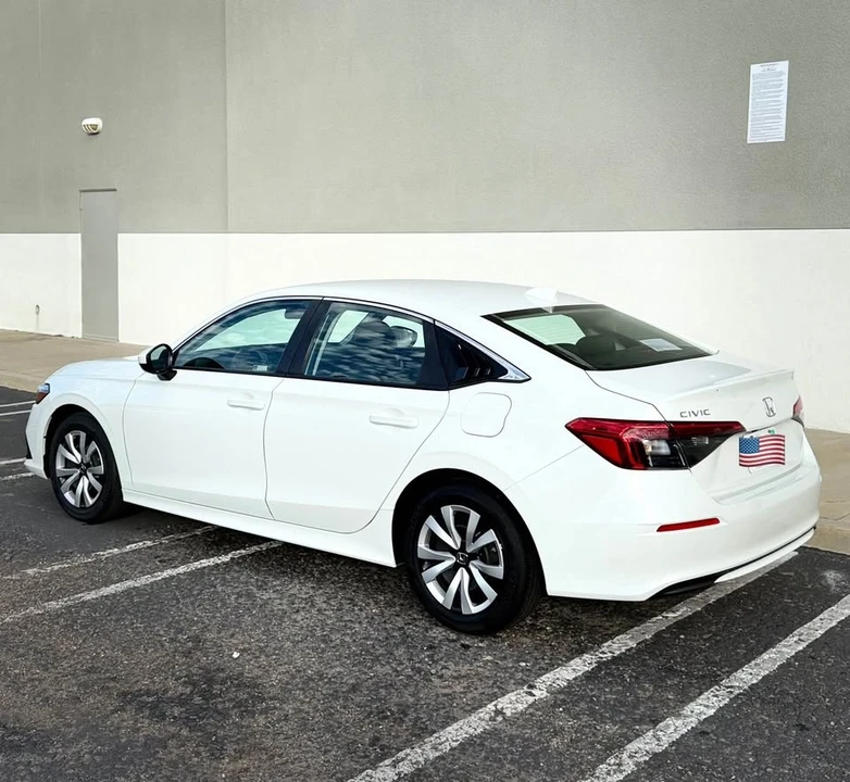 2024 Honda Civic 11th Gen - Image 6 of 15