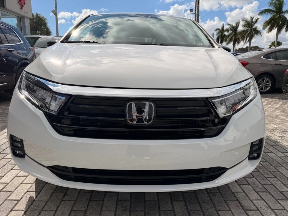 2024 Honda Odyssey - Image 2 of 21