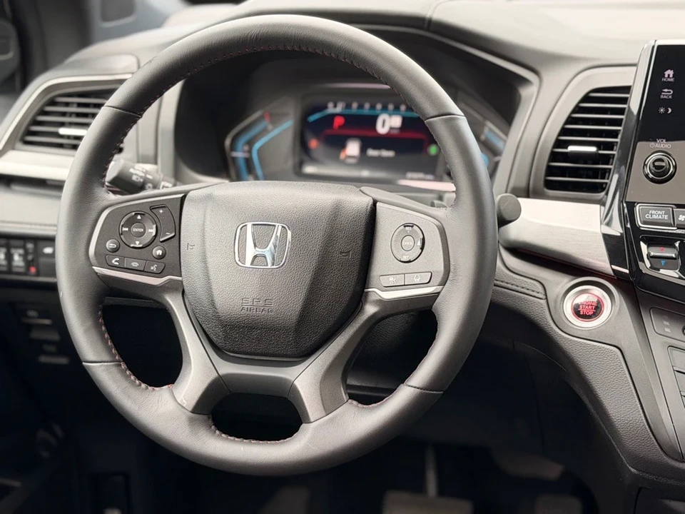 2024 Honda Odyssey - Image 16 of 21