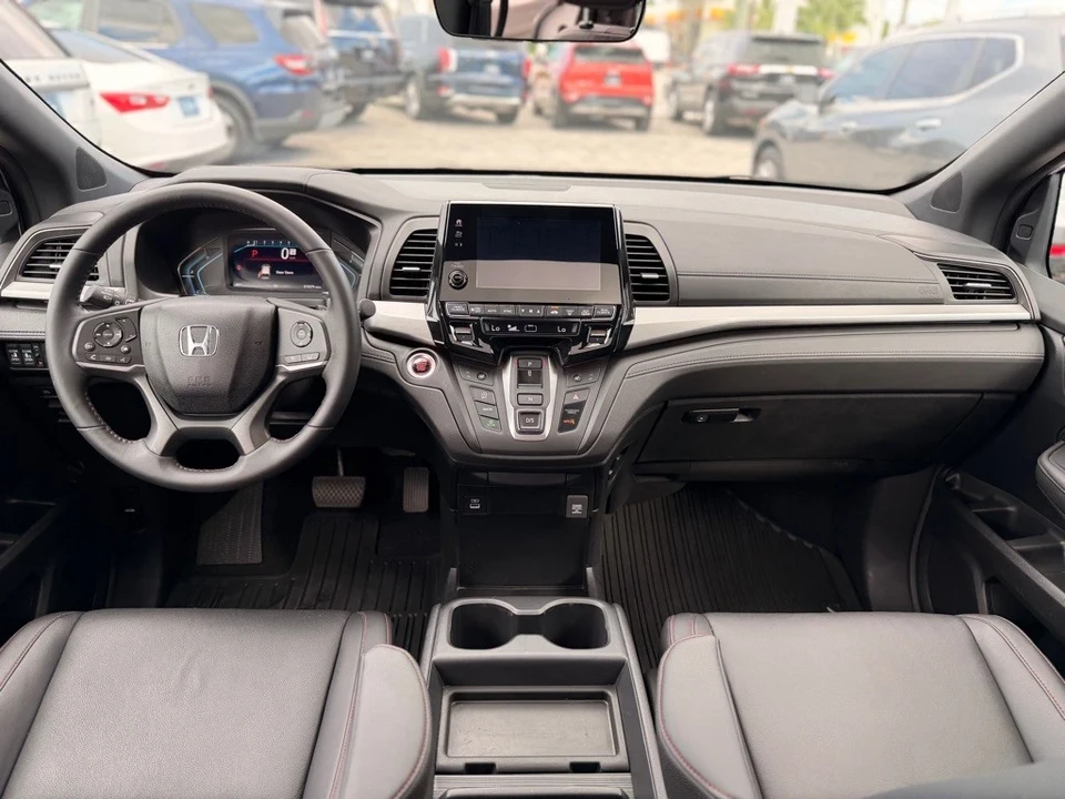 2024 Honda Odyssey - Image 15 of 21