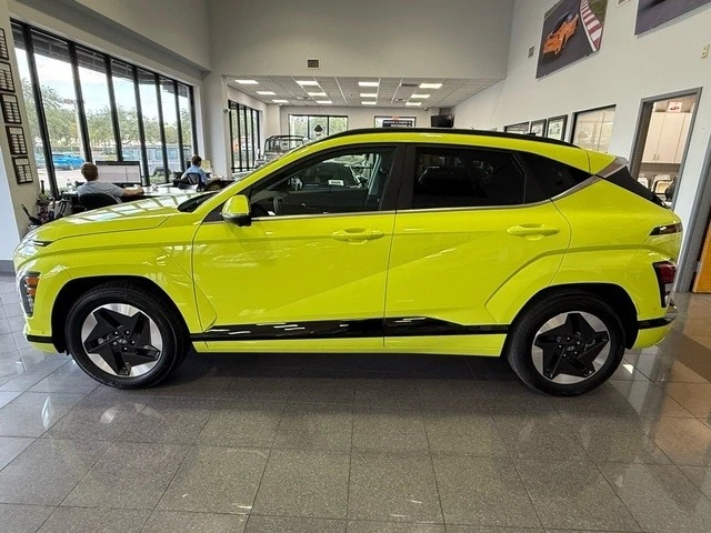 2024 Hyundai Kona - Image 2 of 12