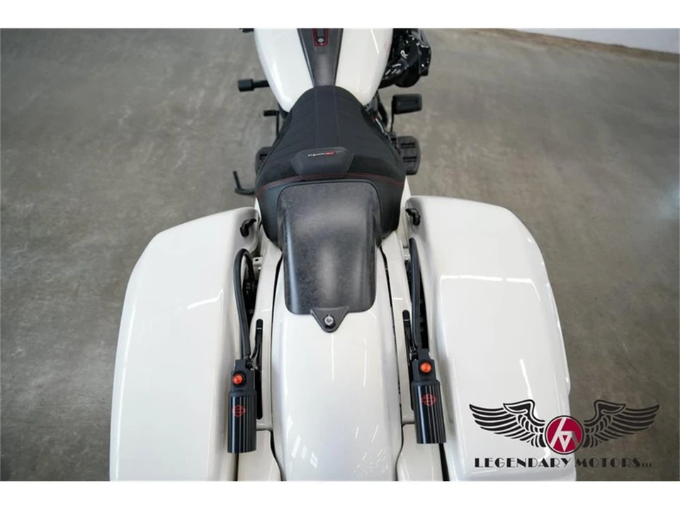 2024 Harley-Davidson Touring Milwaukee-Eight - Image 12 of 31