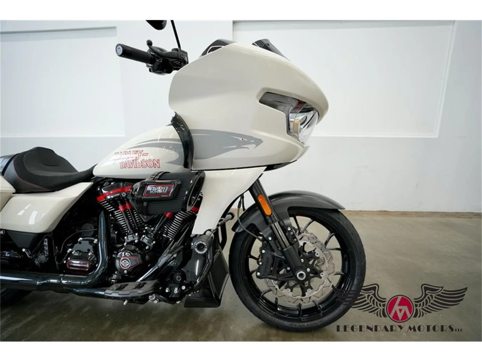 2024 Harley-Davidson Touring Milwaukee-Eight - Image 2 of 31