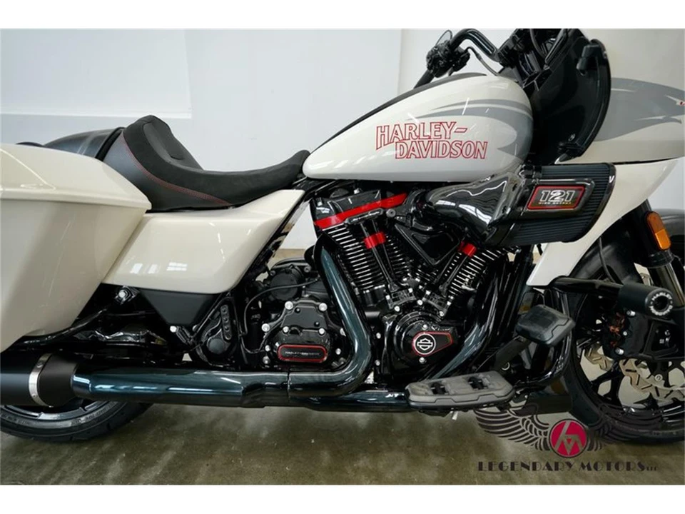 2024 Harley-Davidson Touring Milwaukee-Eight - Image 3 of 31