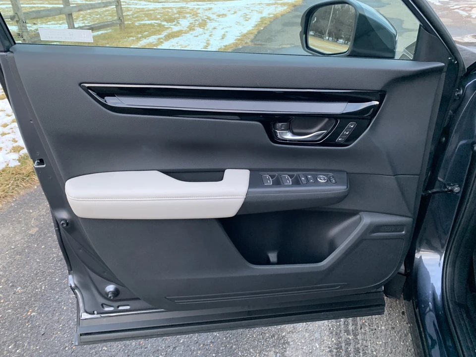 2024 Honda CR-V 6th Gen - Image 12 of 21