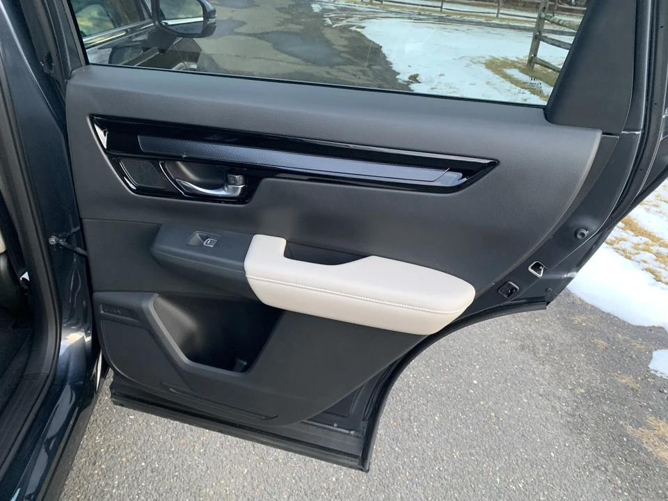 2024 Honda CR-V 6th Gen - Image 19 of 21