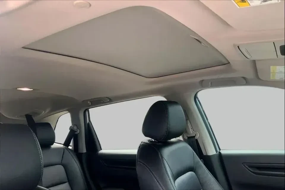 2024 Honda CR-V 6th Gen - Image 11 of 18