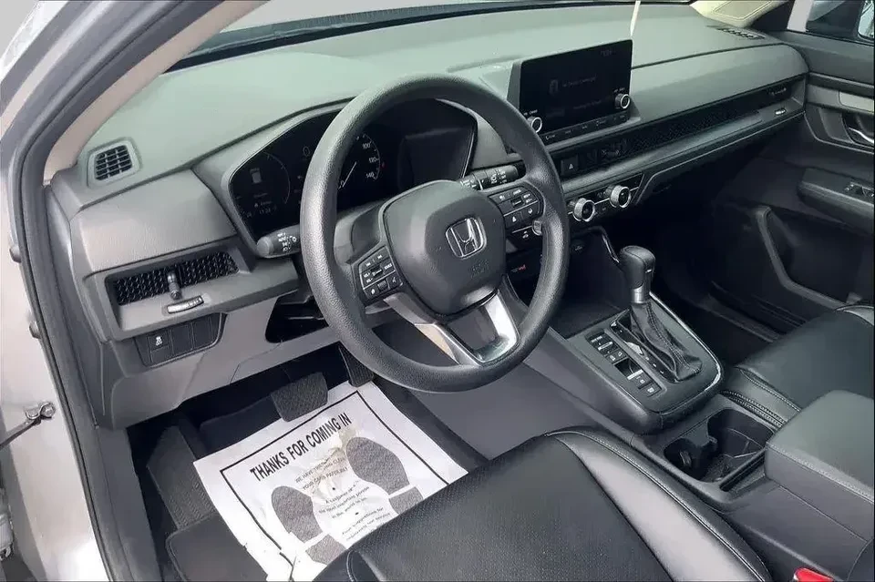 2024 Honda CR-V 6th Gen - Image 15 of 18
