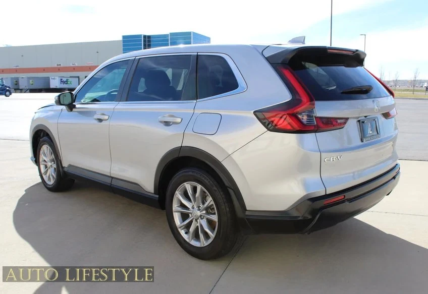 2024 Honda CR-V 6th Gen - Image 8 of 21
