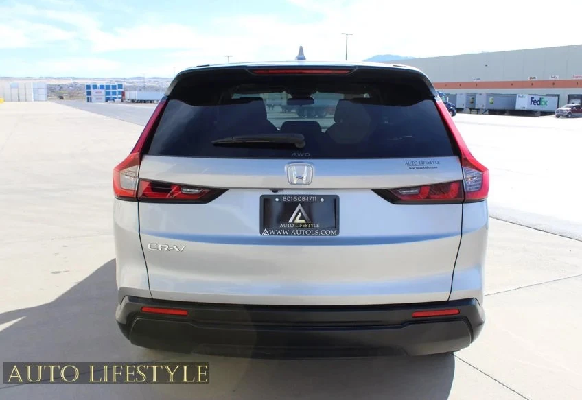 2024 Honda CR-V 6th Gen - Image 12 of 21