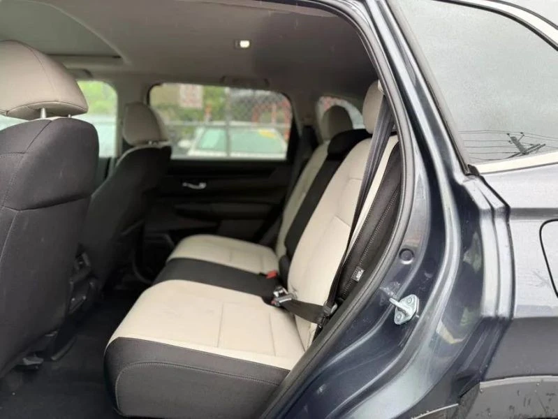 2024 Honda CR-V 6th Gen - Image 9 of 12