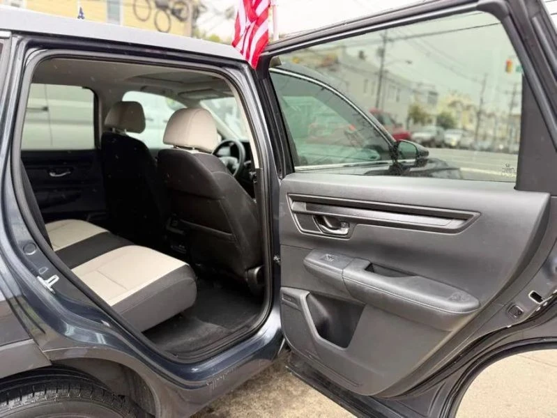 2024 Honda CR-V 6th Gen - Image 10 of 12