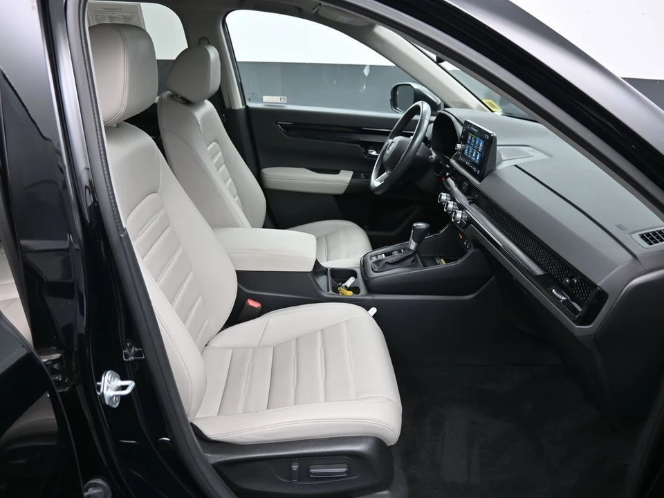 2024 Honda CR-V 6th Gen - Image 26 of 31
