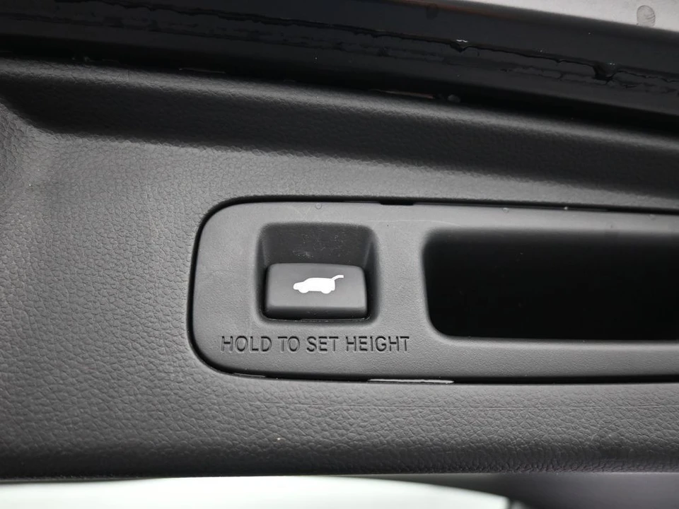 2024 Honda CR-V 6th Gen - Image 23 of 31