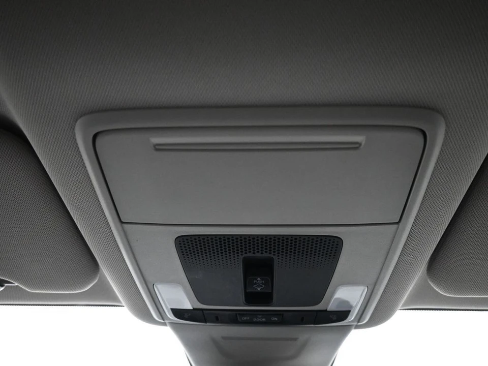 2024 Honda CR-V 6th Gen - Image 17 of 21