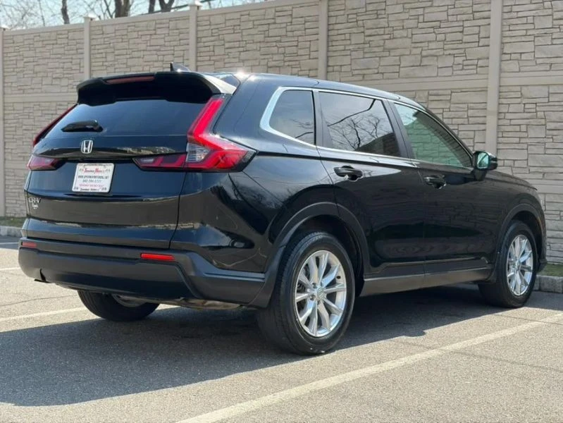 2024 Honda CR-V 6th Gen - Image 8 of 12