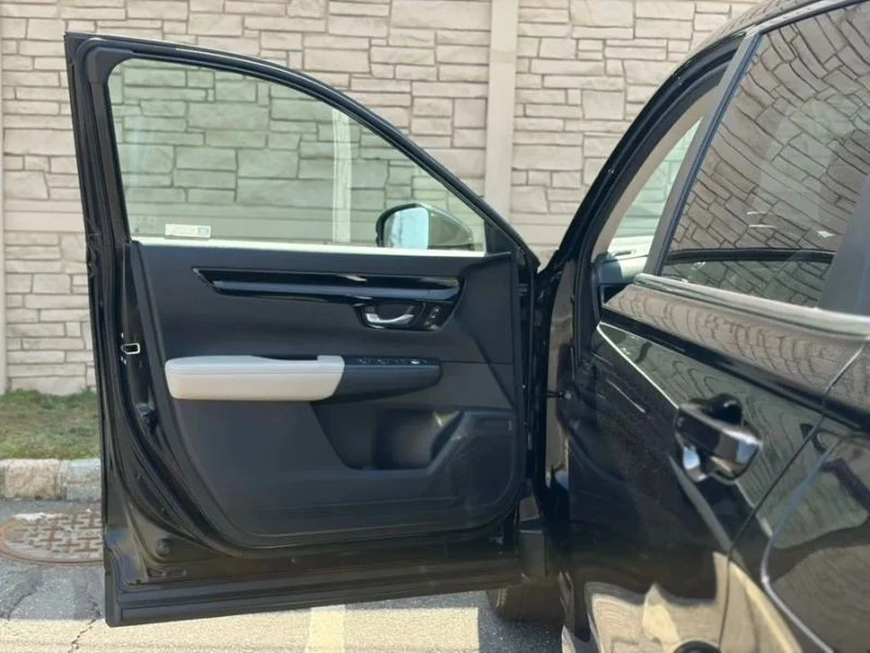 2024 Honda CR-V 6th Gen - Image 11 of 12