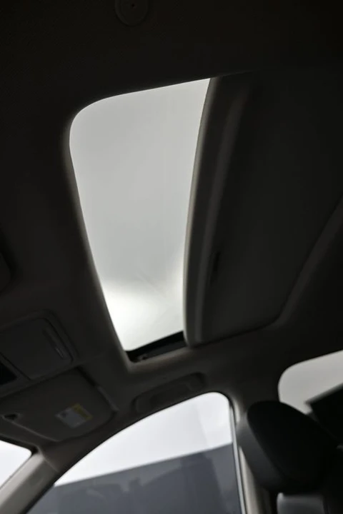2024 Honda CR-V 6th Gen - Image 18 of 21