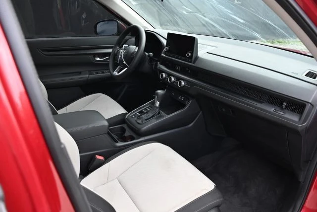2024 Honda CR-V 6th Gen - Image 14 of 19